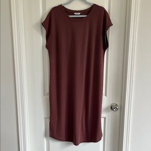 Reitman’s signature pullon shift dress med/lg